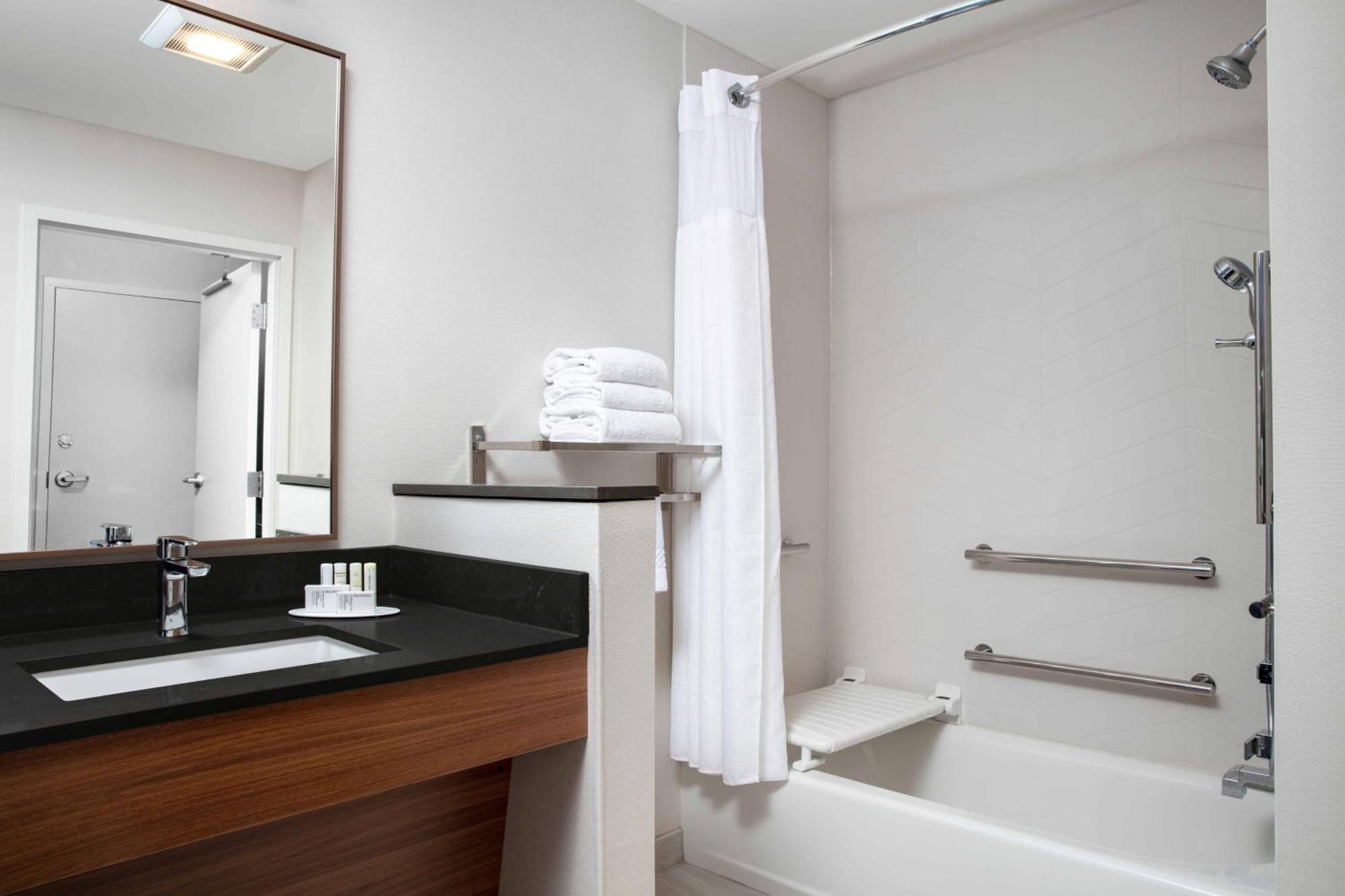 Fairfield By Marriott Inn & Suites Lewisburg Extérieur photo